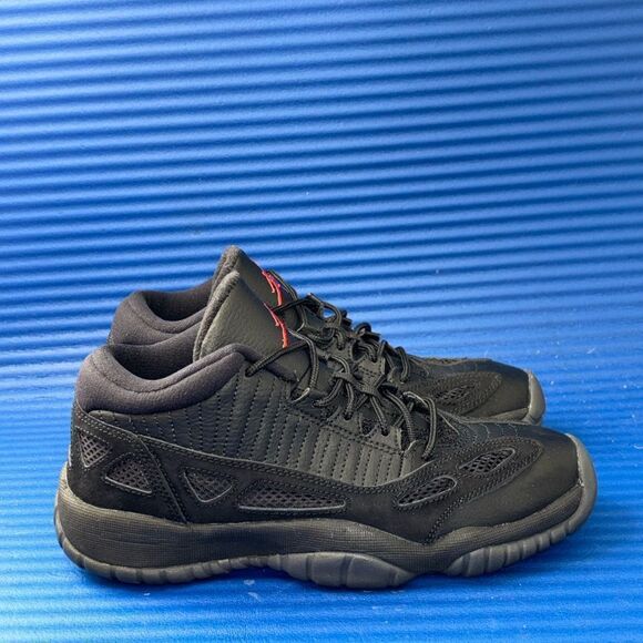 Size 8- Men’s Nike Air Jordan 11 Low 'Referee' 768873-003 RARE Bred 2015 - Picture 1 of 7